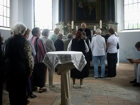Kronenfest Scholten – Abendmahl in der Scholtener Kirche für die Bewohnerinnen des "Peter-und-Paul"-Altenheims in Scholten und alle Besucher