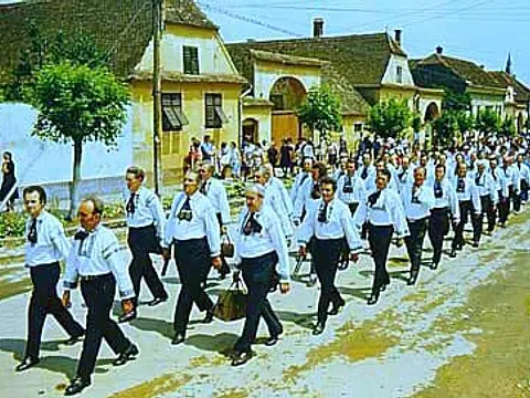 Kronenfest 1978 – Marsch des Zeidner Männerchores (Foto: Wilhelm Roth)
