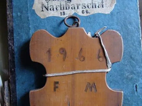 Nachbarlade Birthälm – Protokollbuch der Rechenschaftsberichte der Salzgässer Nachbarschaft/ Birthälm, die sich 1996 auflöste
